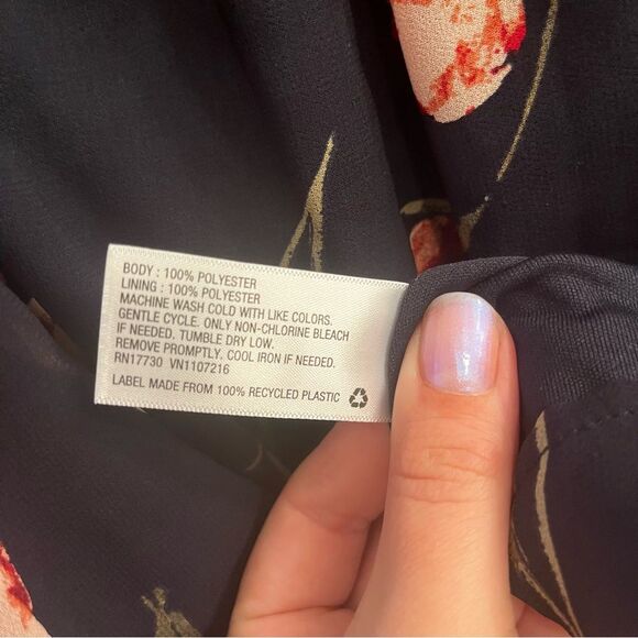 Isabel Maternity By Ingrid & Isabel Empire Floral Blouse Tie Back Top Size Small - Picture 11 of 11